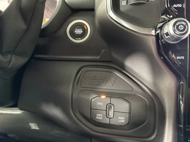 2026 RAM 2500 Laramie - Photo 18