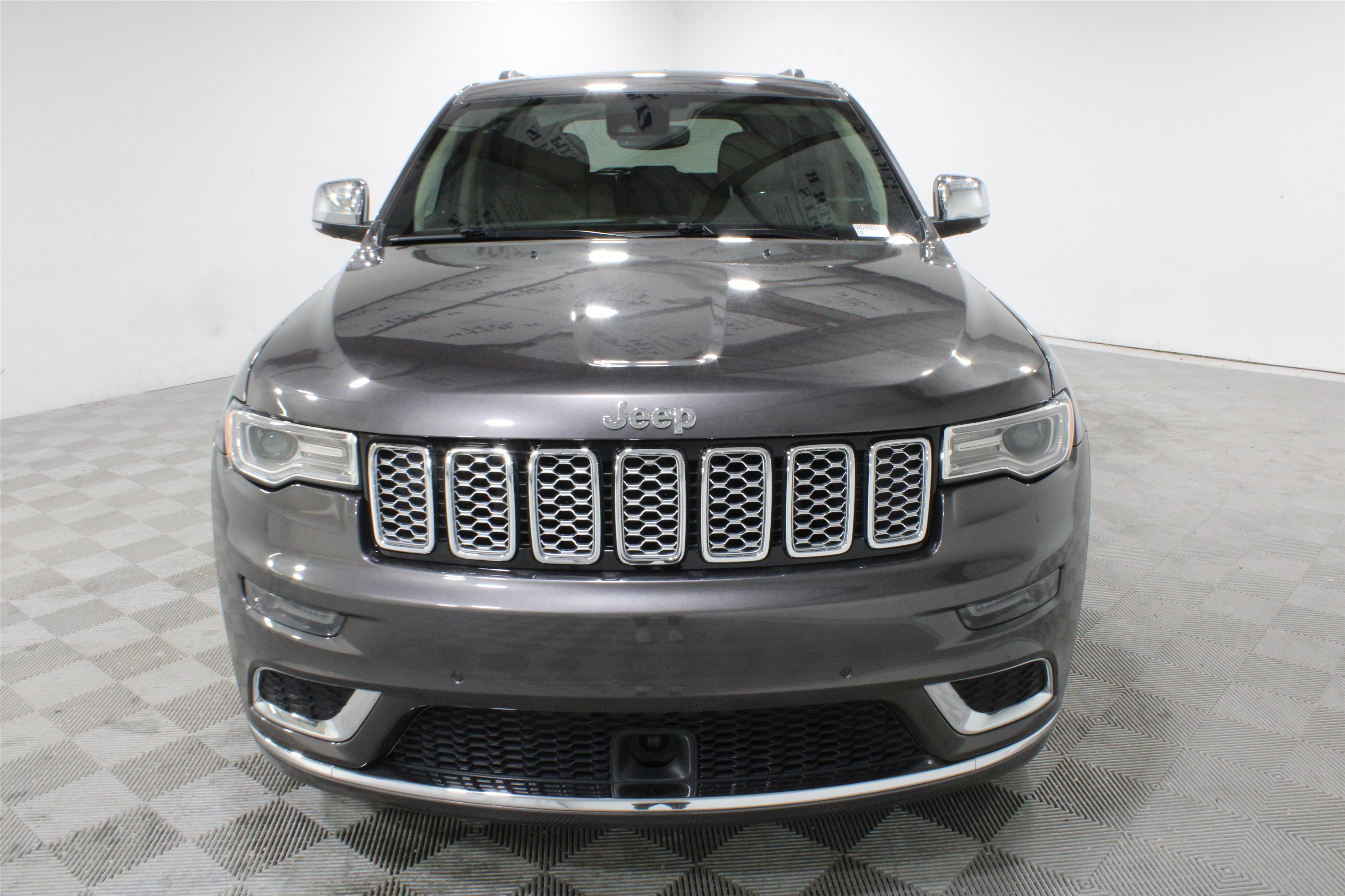 Used 2021 Granite Crystal Metallic Clearcoat Jeep Summit image 33