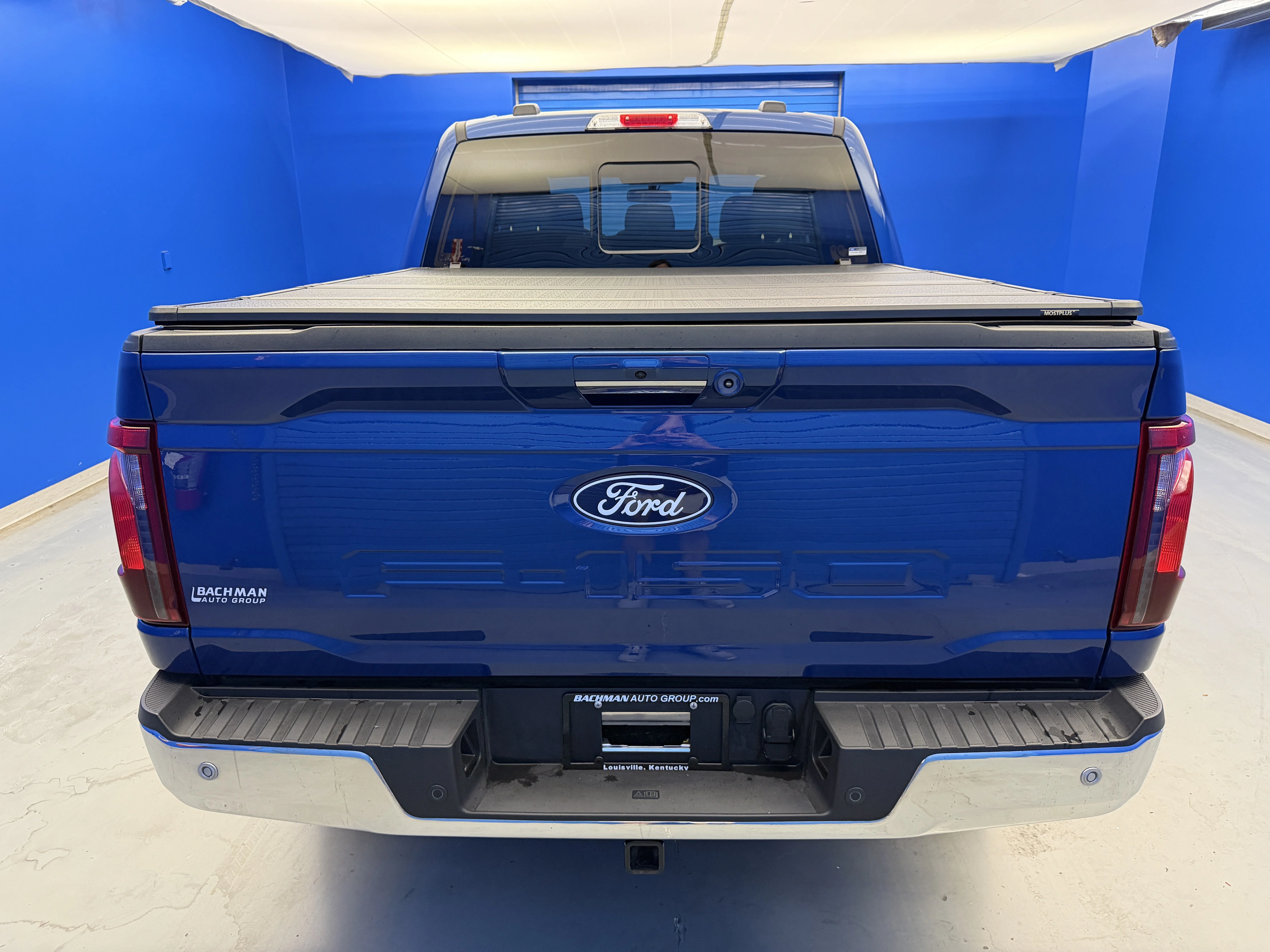 Used 2024 Atlas Blue Metallic Ford XLT image 6