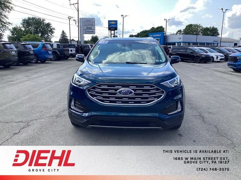 Used 2020 Green Ford SEL image 2