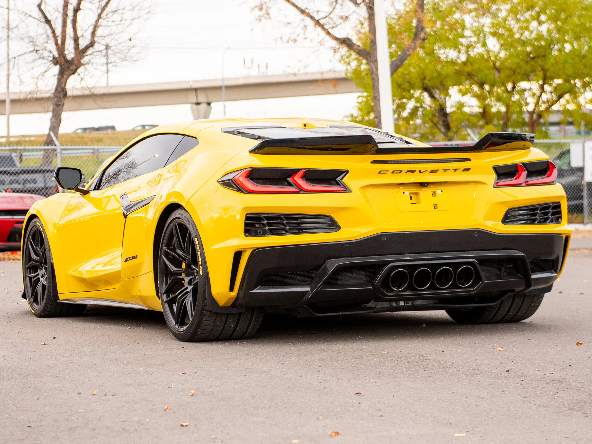 Used 2025 Yellow Chevrolet Z06 3LZ*, 670HP, Front Lift, Carbon Fibre Interior image 11