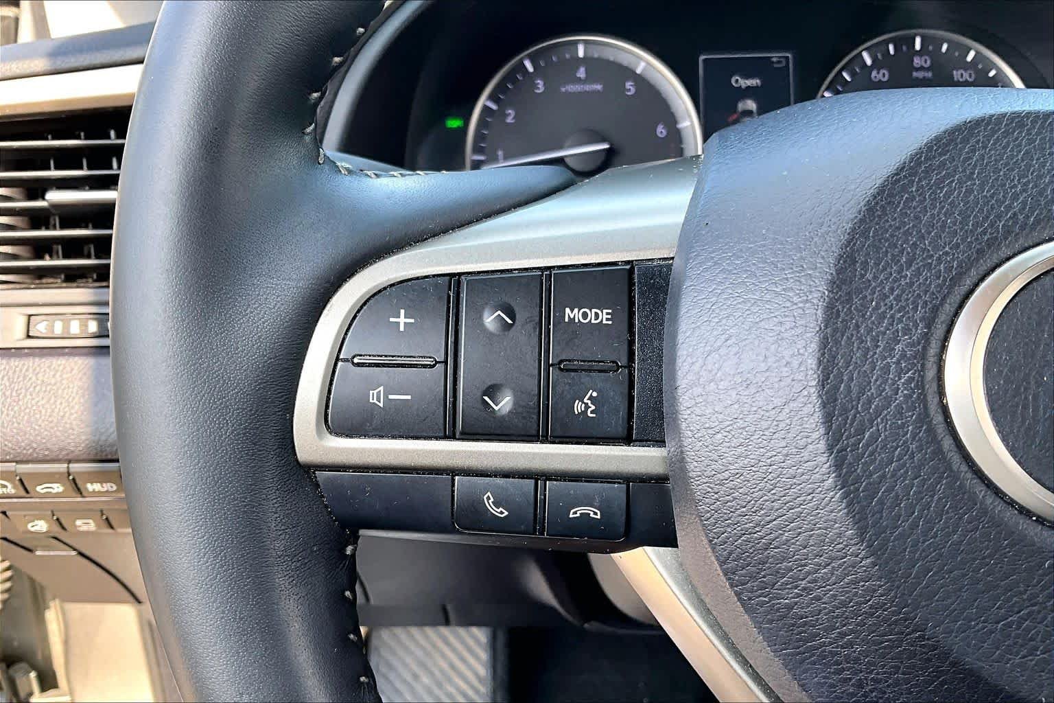 Used 2019 Atomic Silver Lexus  image 21
