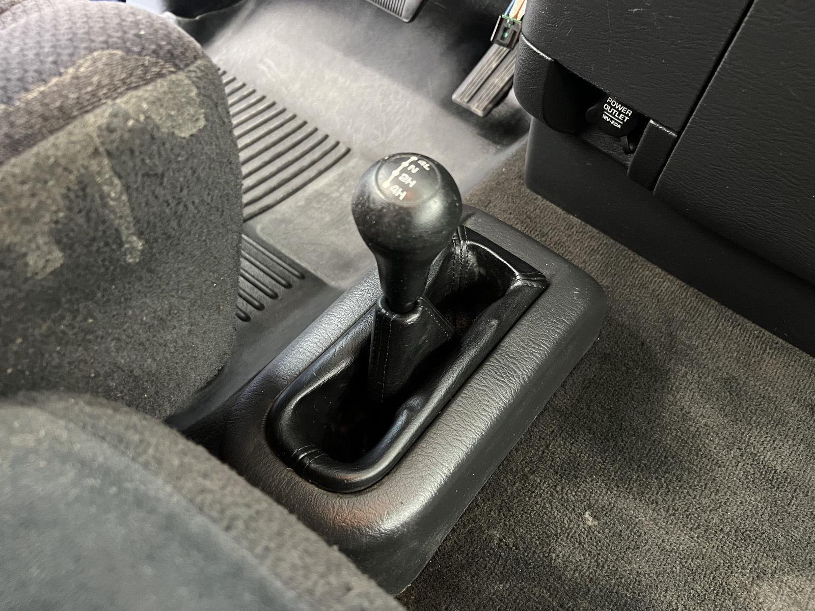2004 Dodge Ram 2500 Pickup SLT - Photo 18