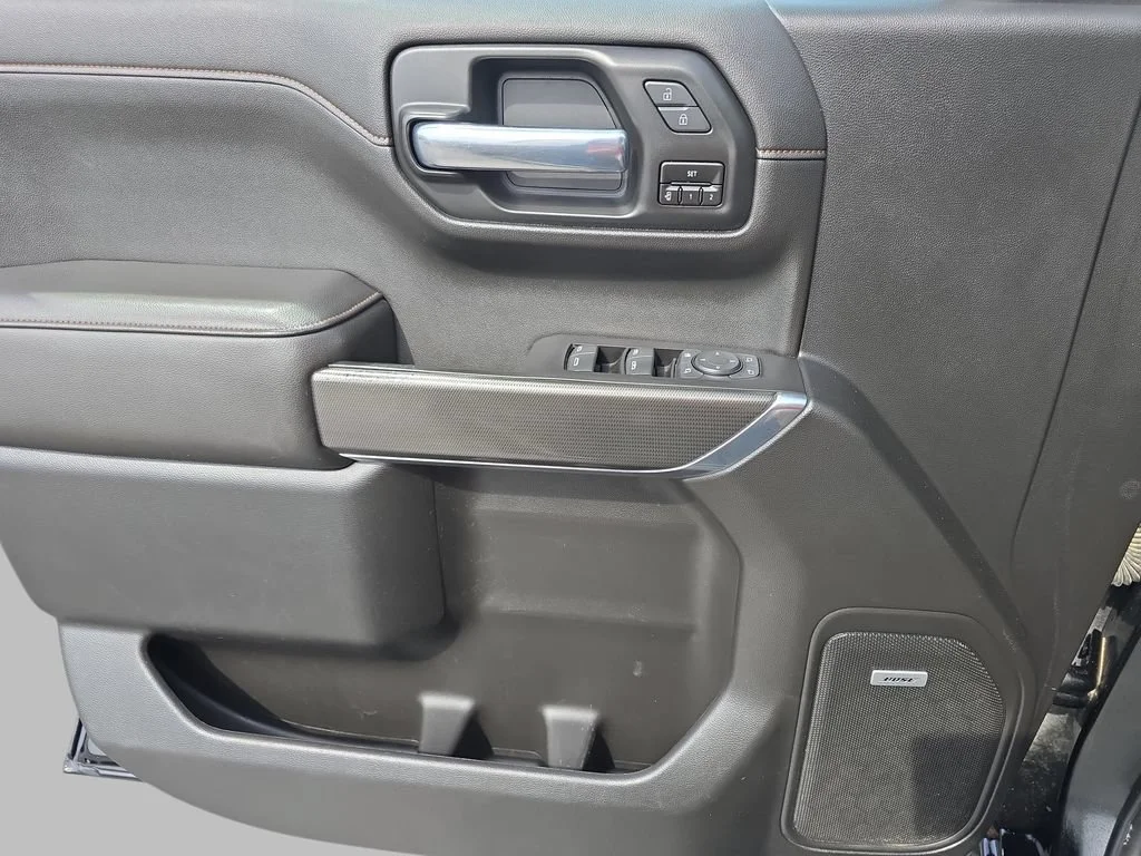 Used 2020 ONYX BLACK GMC AT4 image 30