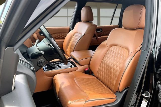 Used 2024 Black INFINITI Sensory image 24