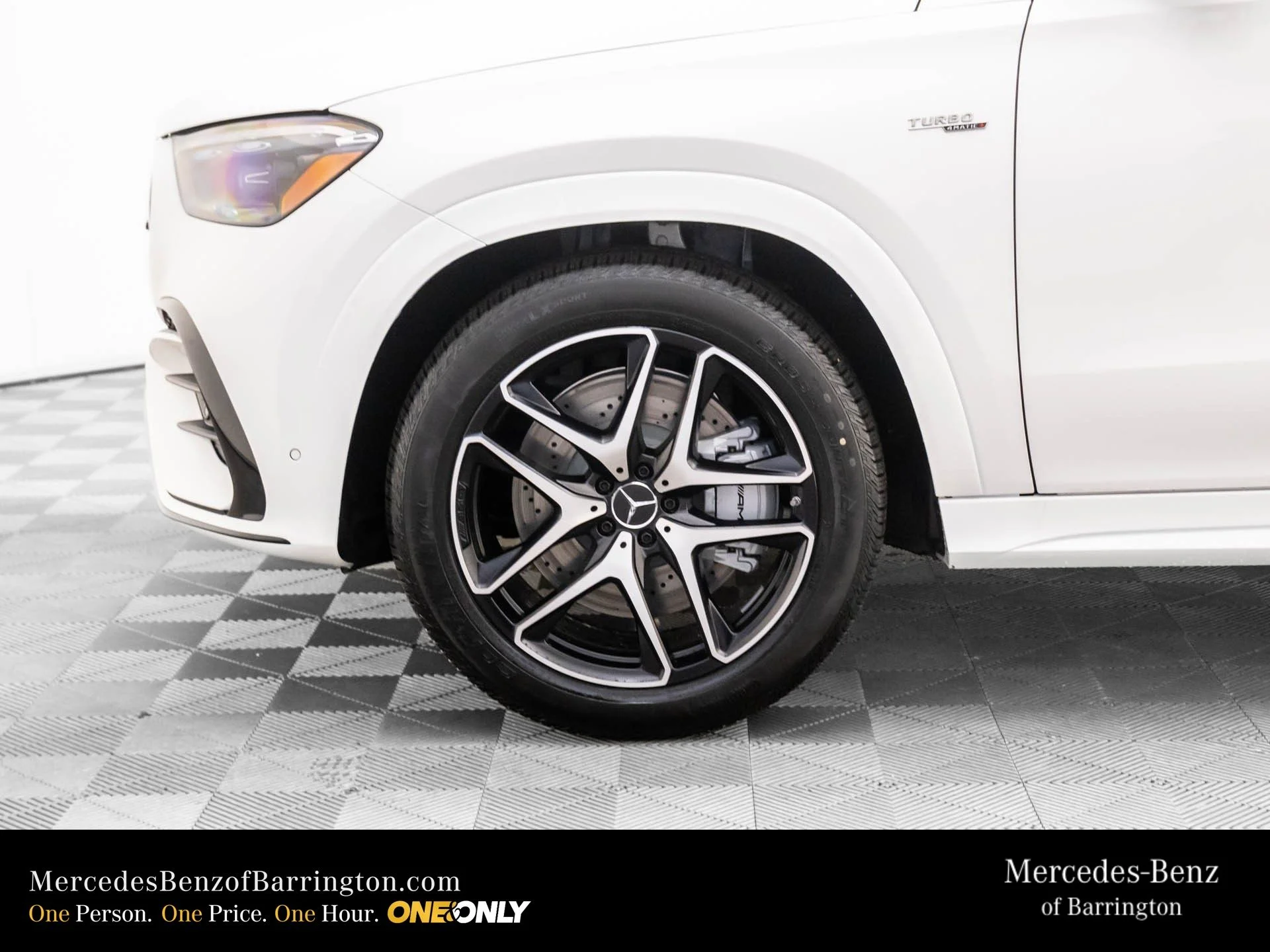 New 2026 White Mercedes-Benz GLE 53 AMG® image 37