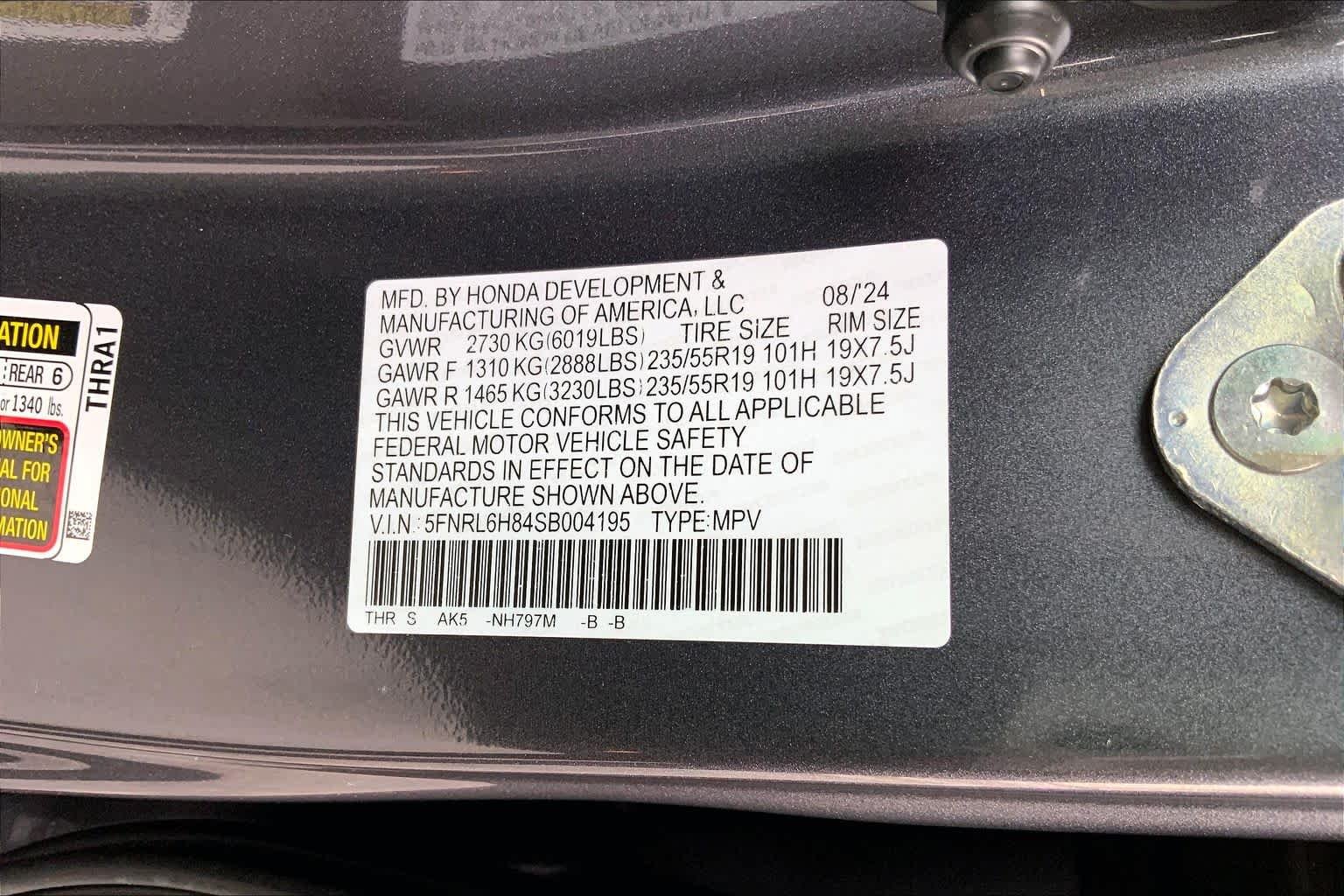 Used 2025 Modern Steel Metallic Honda Touring image 34