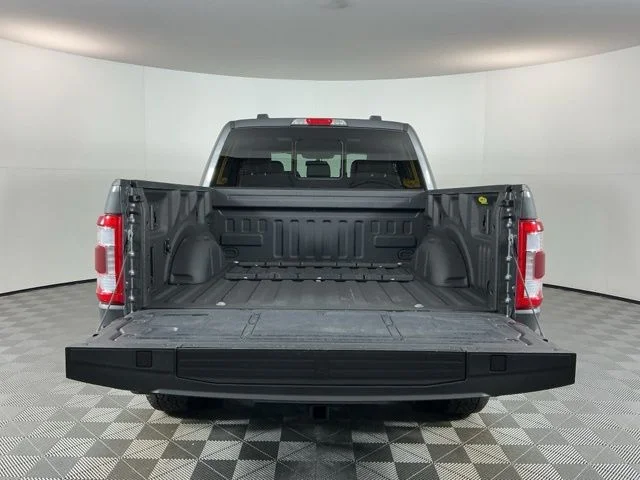 Used 2023 Gray Ford Lariat image 7