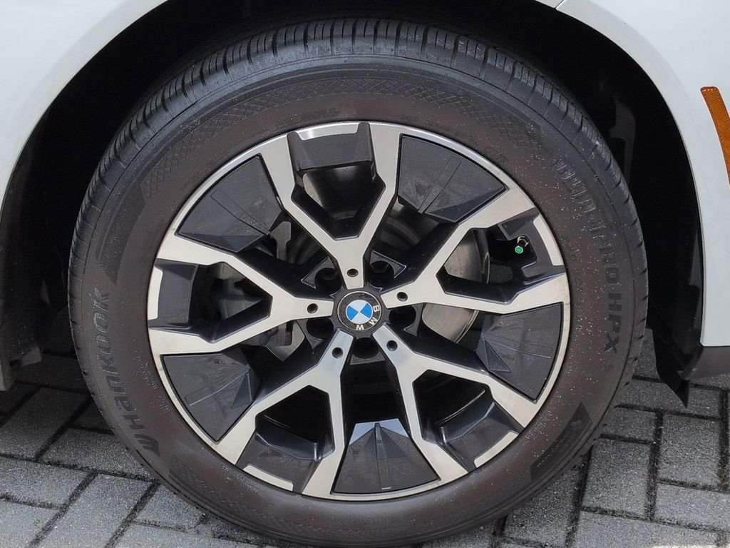 2025 BMW X3 30 - Photo 11