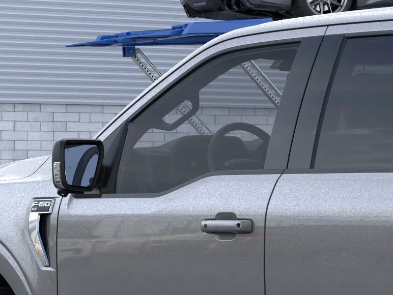 New 2026 Carbonized Gray Metallic Ford XLT image 20