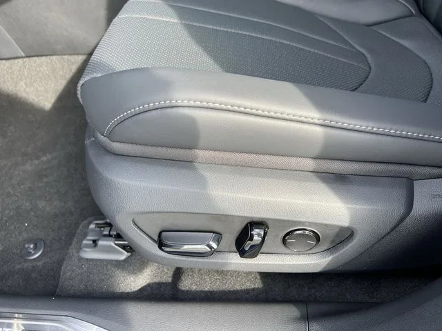 Used 2024  Lexus 350 F Sport Handling image 12