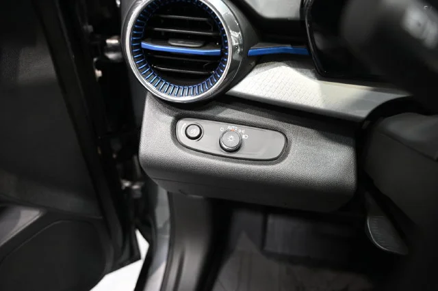 2026 Chevrolet Trax LT - Photo 26