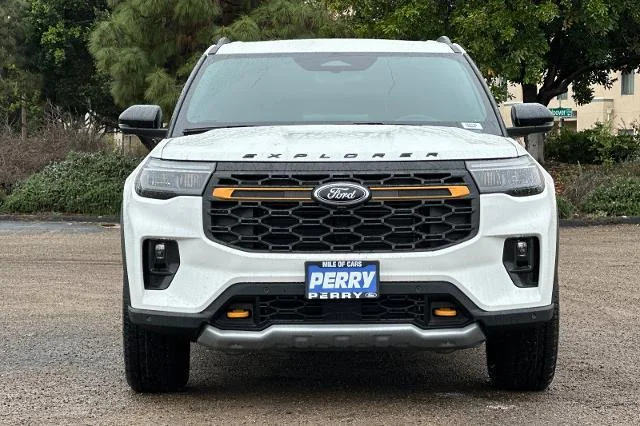 New 2026 Star White Metallic Tri-Coat Ford Tremor® image 30