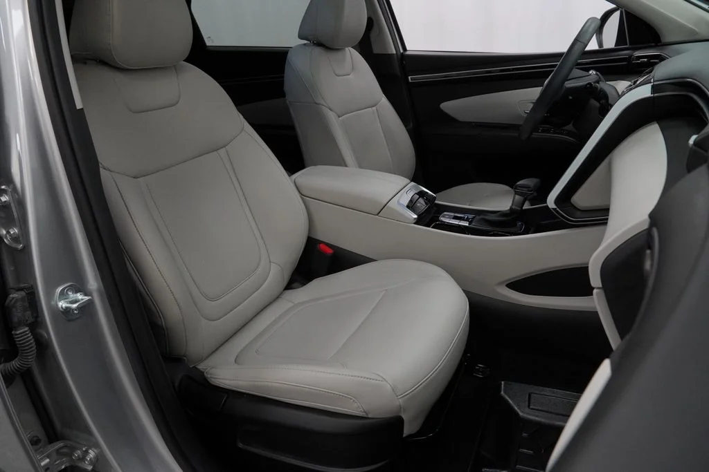 Used 2024 Silver Hyundai SEL image 48