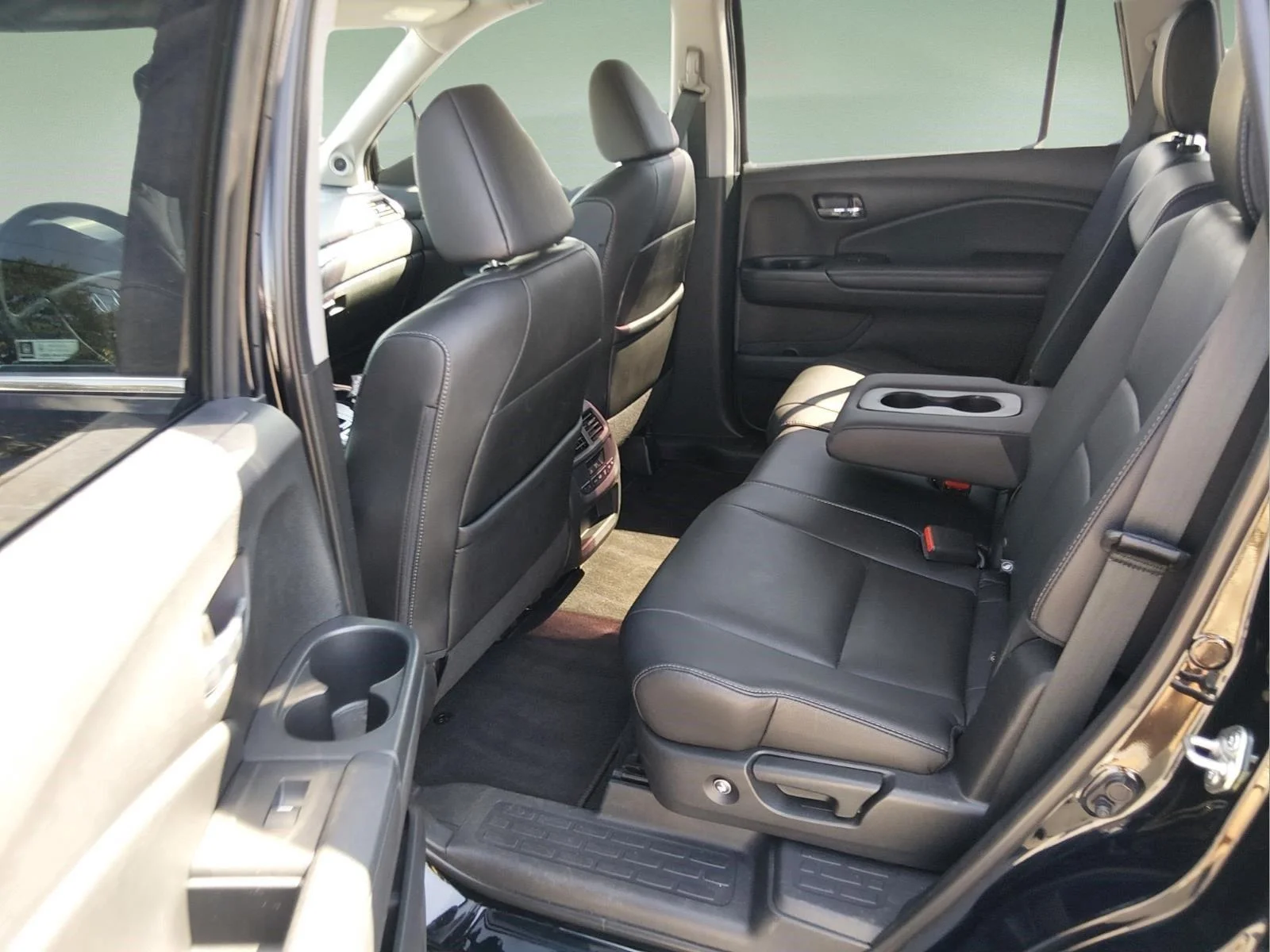 Used 2017 Crystal Black Pearl Honda EX-L image 20