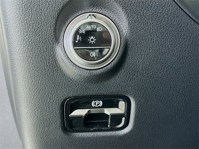 New 2026 Polar White Mercedes-Benz C 43 AMG® image 40