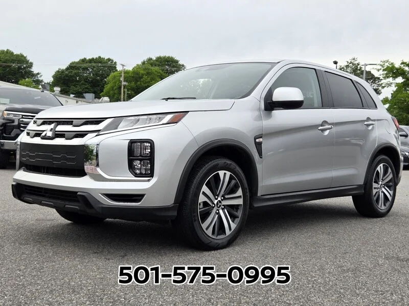 Used 2024 SILVER MITSUBISHI S 2.0 AWC image 2