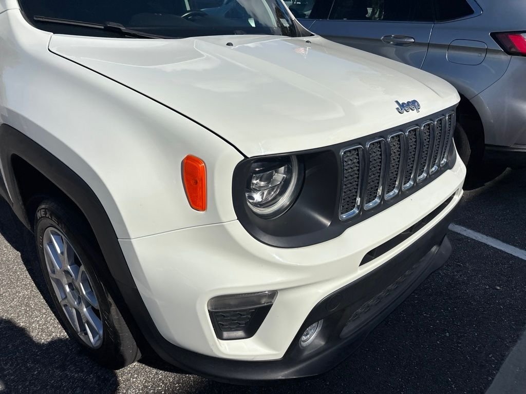 Used 2019 White Jeep Latitude image 5