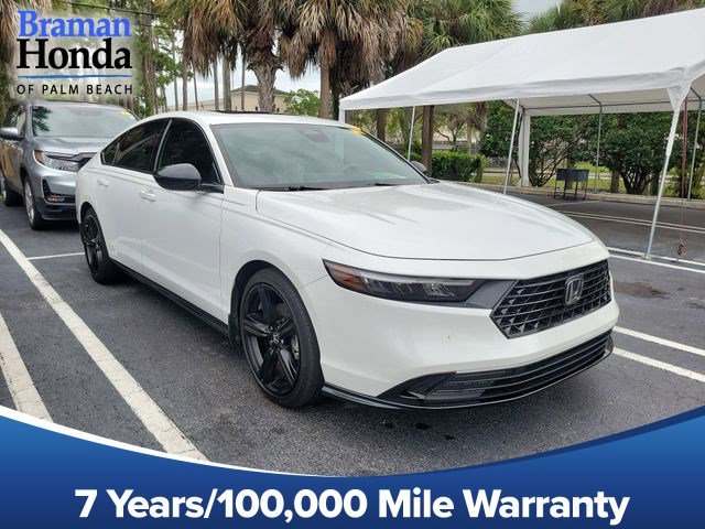 2023 Honda Accord Hybrid Sport-L w/o BSI's photo