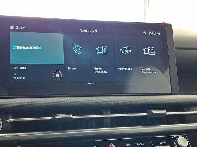 New 2027 White Hyundai SE FWD image 18