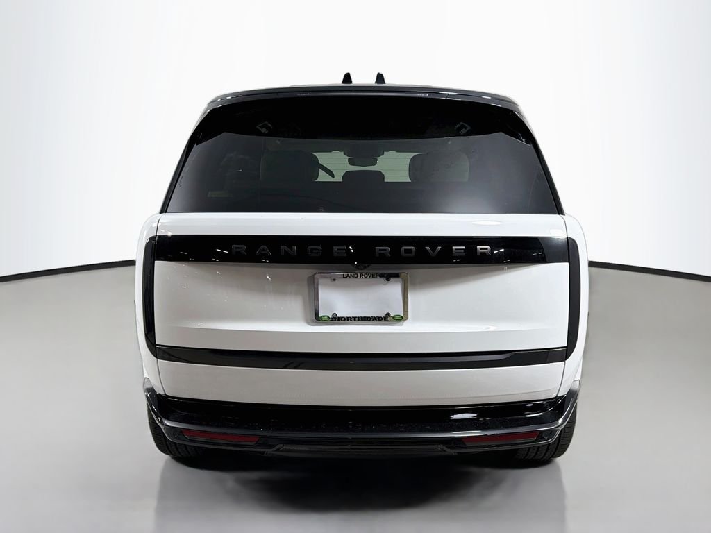 New 2026 Fuji White Land Rover SE image 6