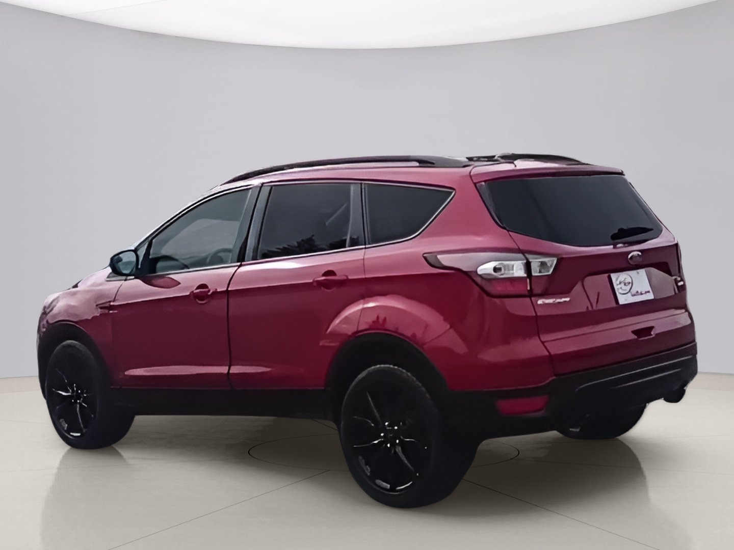 Used 2018 Red Ford SE image 3