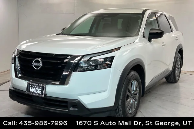 2025 Nissan Pathfinder S