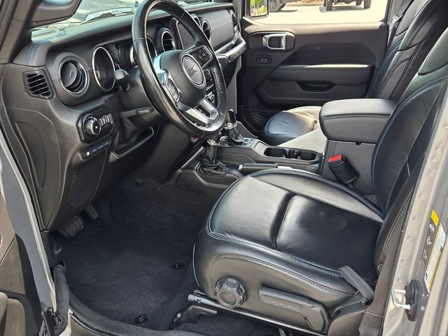 Used 2021 Silver Jeep Unlimited Rubicon 4xe image 16