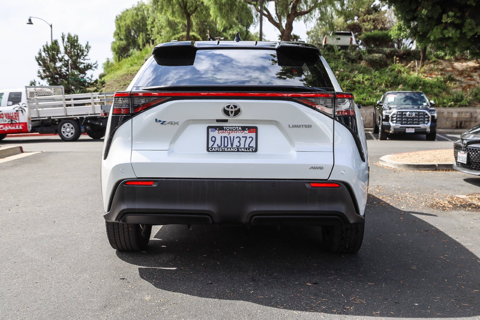 Certified Used 2023 Pearl Toyota Limited image 6