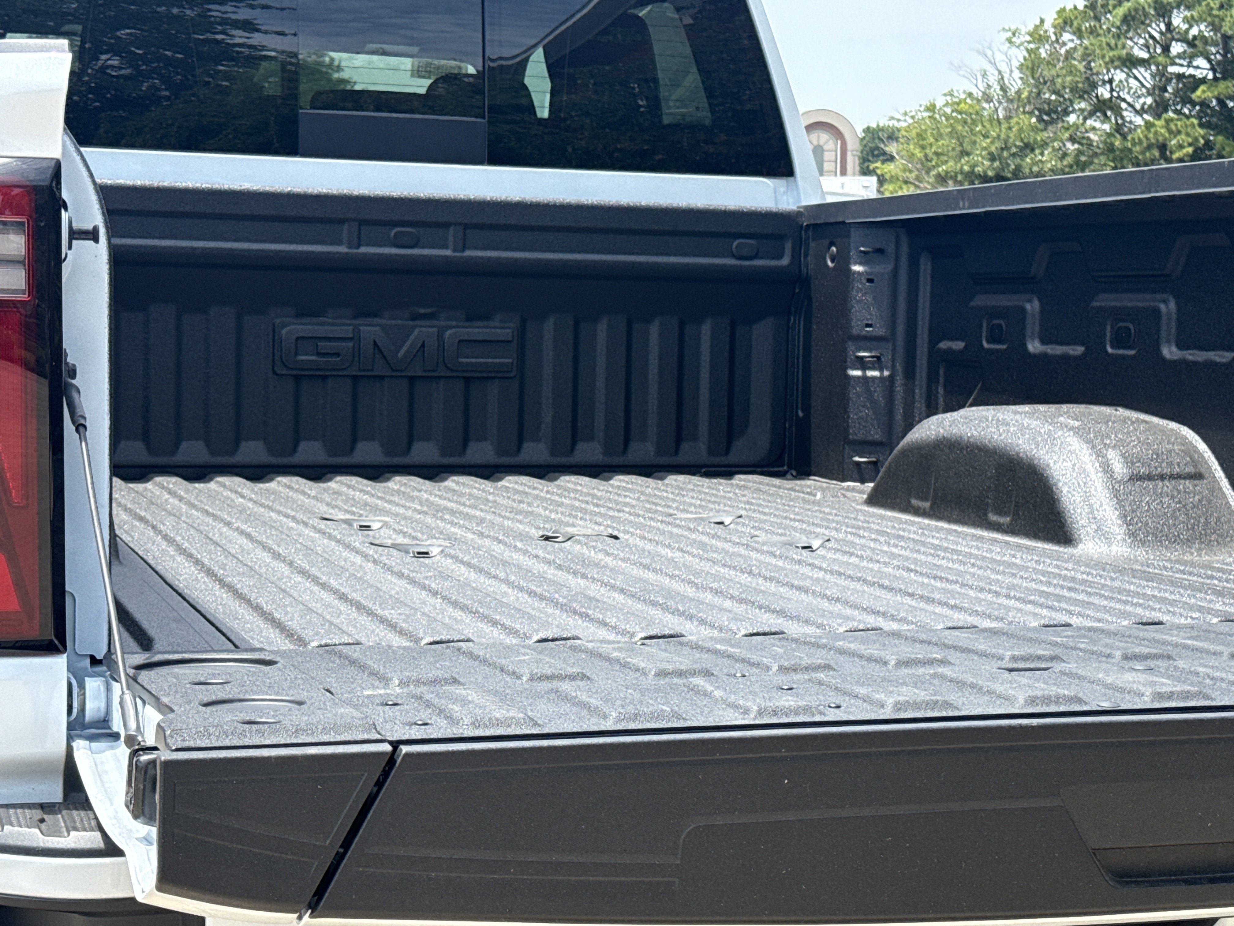 2026 GMC Sierra 2500HD Denali Ultimate - Photo 9
