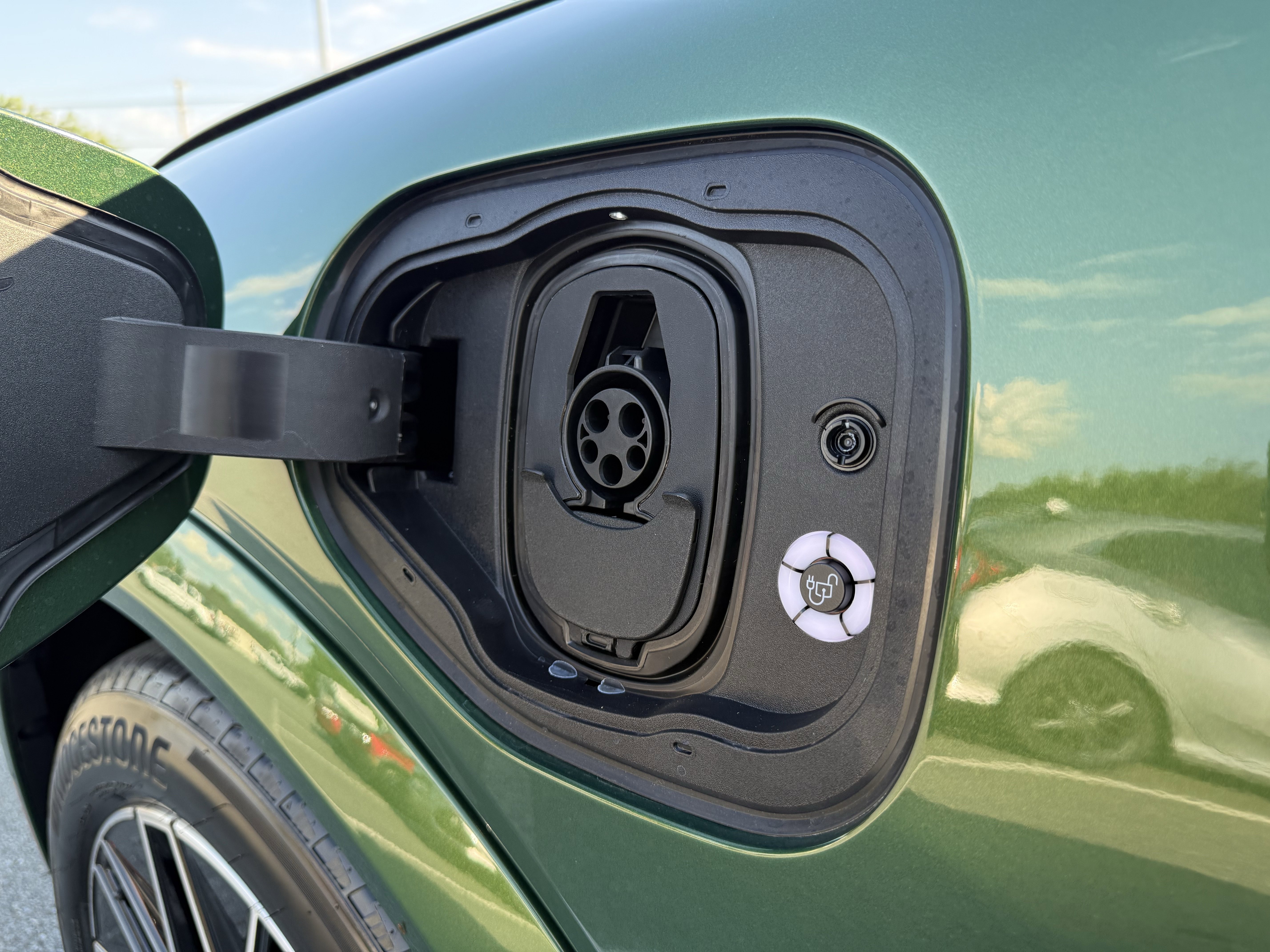 2025 Ford Mustang Mach-E Premium - Photo 38