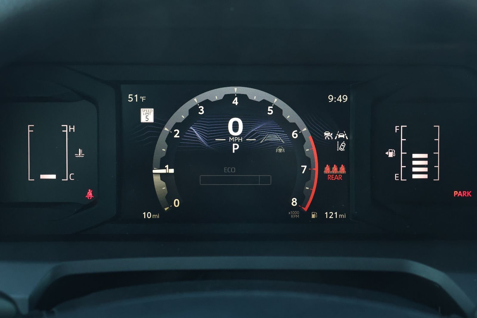 2025 Toyota Tacoma SR5 - Photo 18