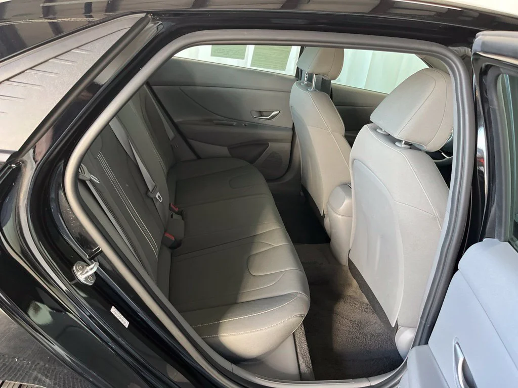 Used 2021 Black Hyundai SEL image 21