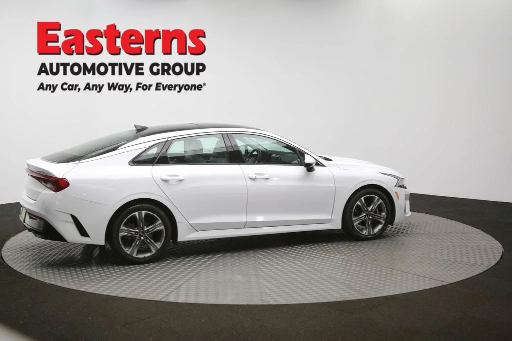 Used 2022 White Kia EX image 43