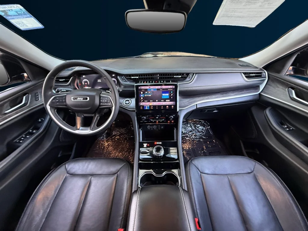 Used 2023 Orange Jeep Limited image 12