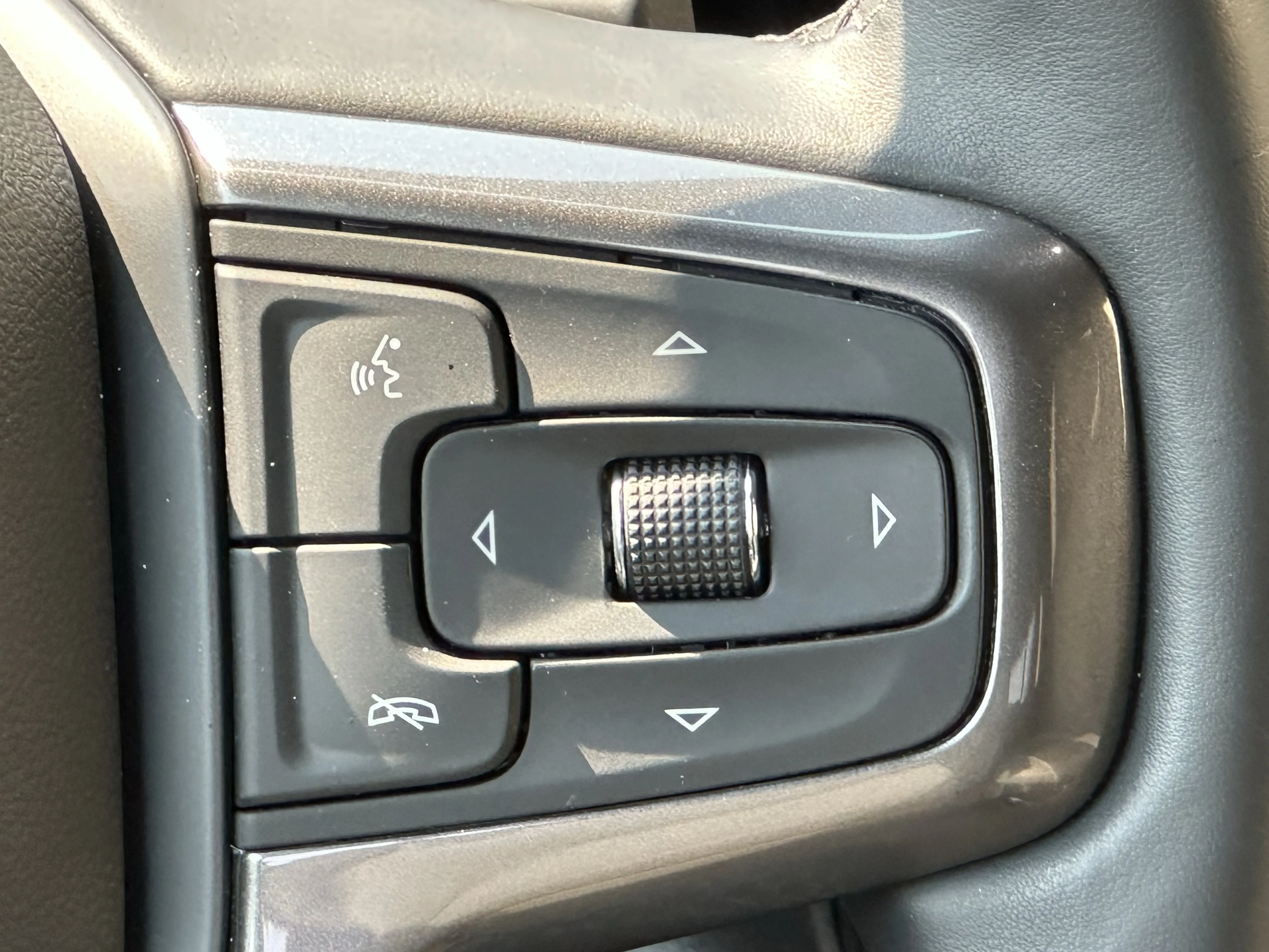 Certified Used 2026  Chevrolet ZR2 image 14