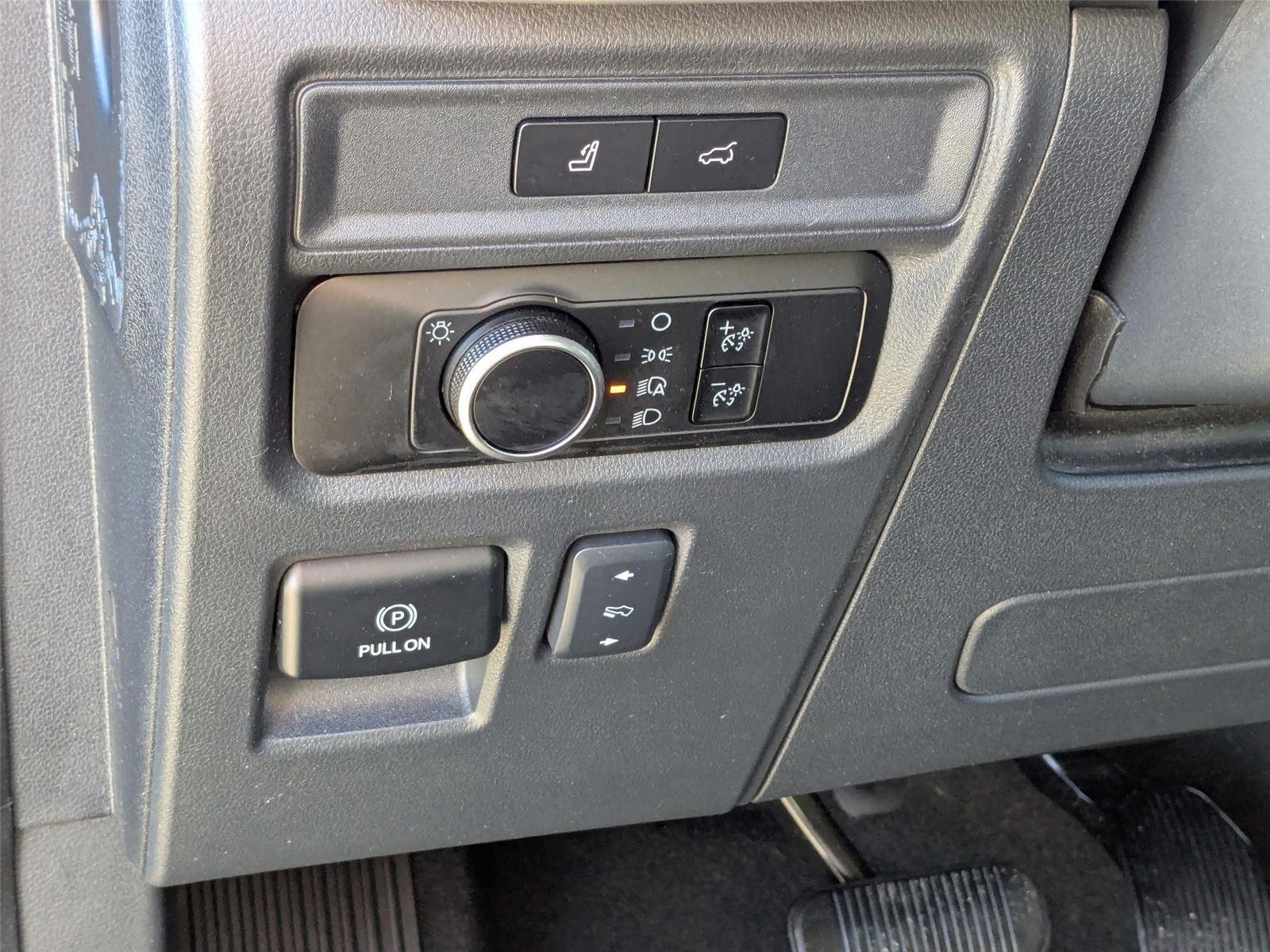 Used 2024 Agate Black Metallic Ford XLT image 16