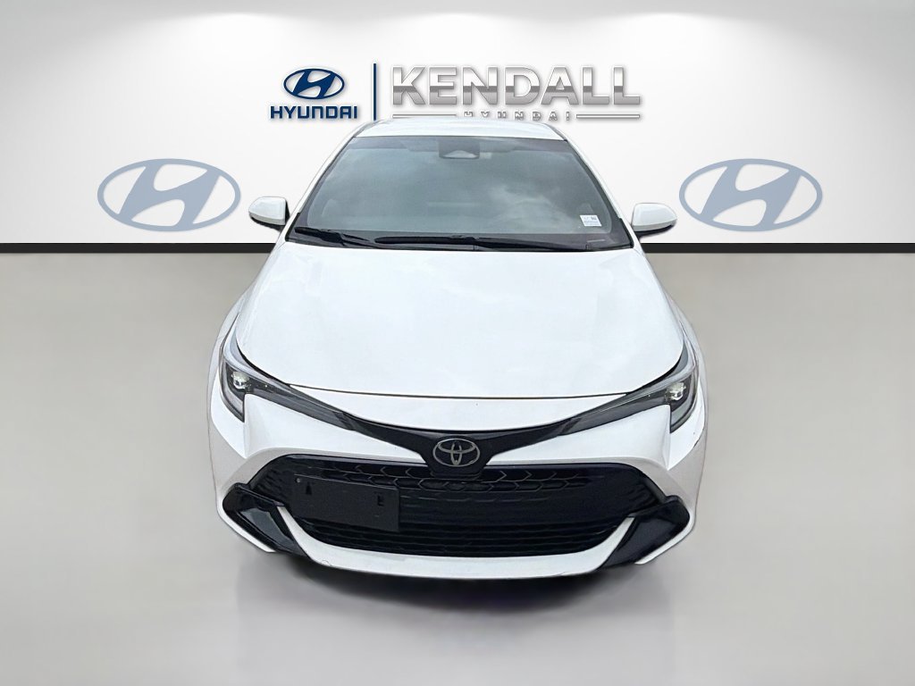 Certified Used 2023 Ice Toyota SE image 2