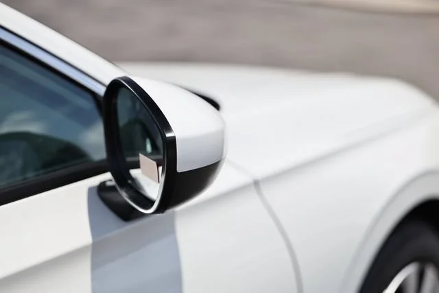 New 2026 Platinum White Pearl Honda LX image 14