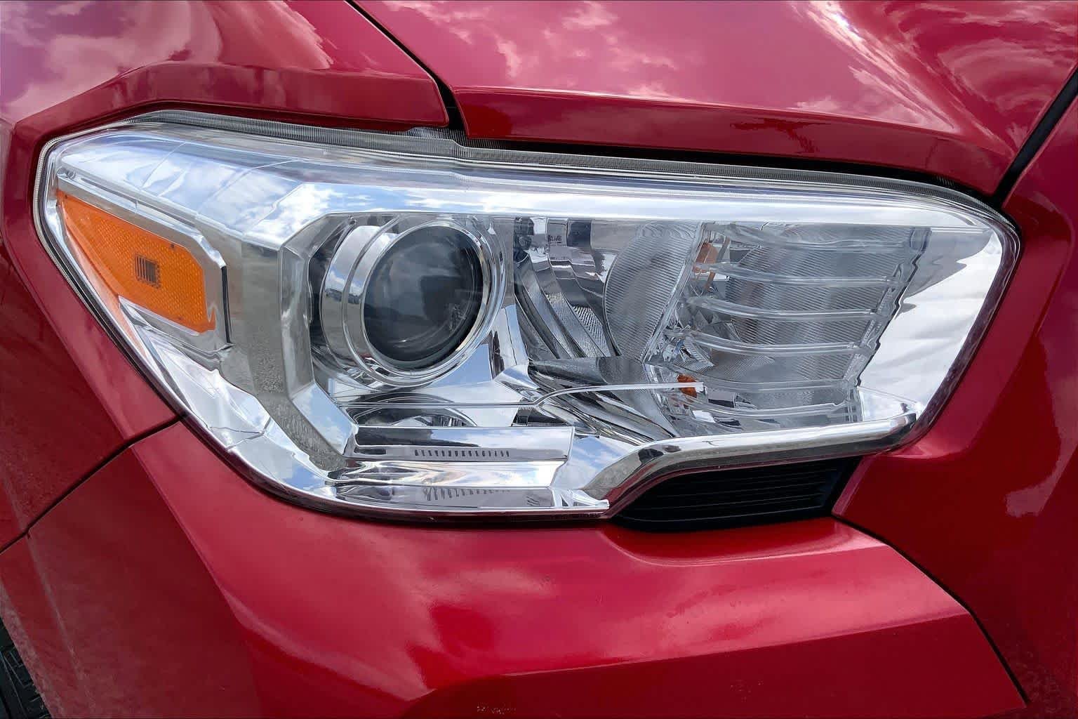 Used 2017 Barcelona Red Metallic Toyota SR image 27