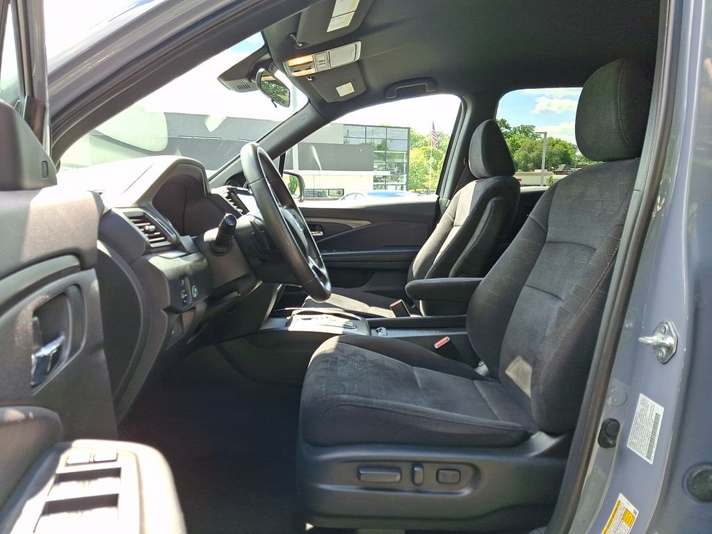 Used 2022 Gray Honda Sport image 15