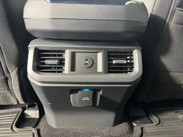 New 2026 Oxford White Ford XLT image 12
