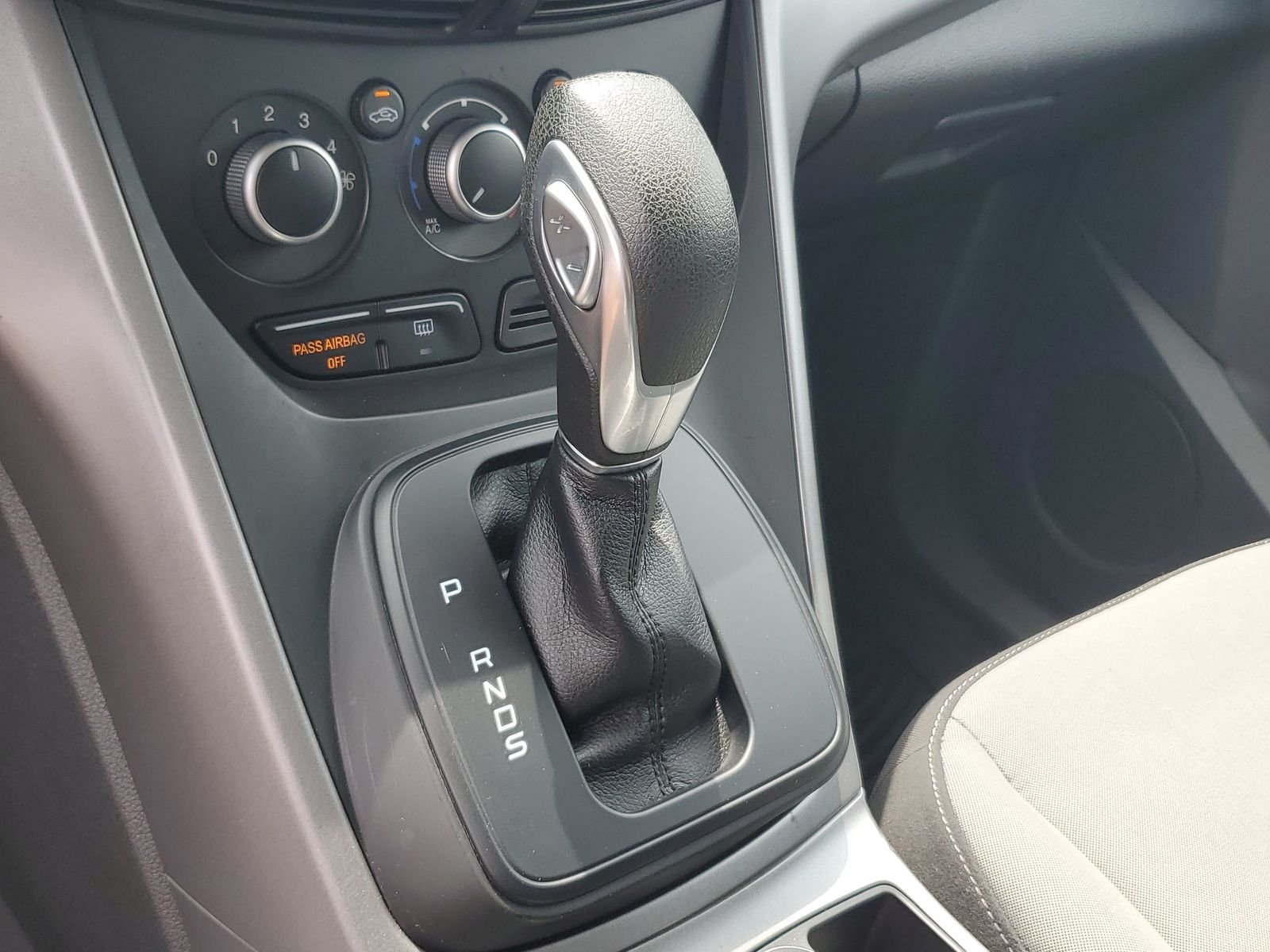 Used 2014 Black Ford SE image 16