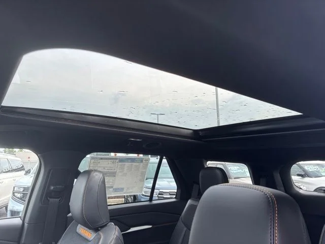 New 2026 White Ford Tremor image 31