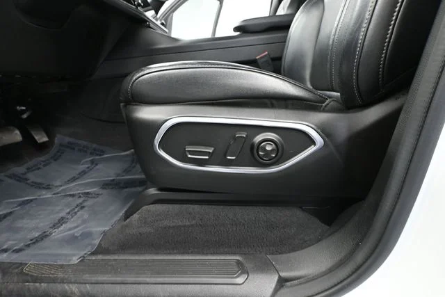 Certified Used 2022 White Jeep Series I image 17