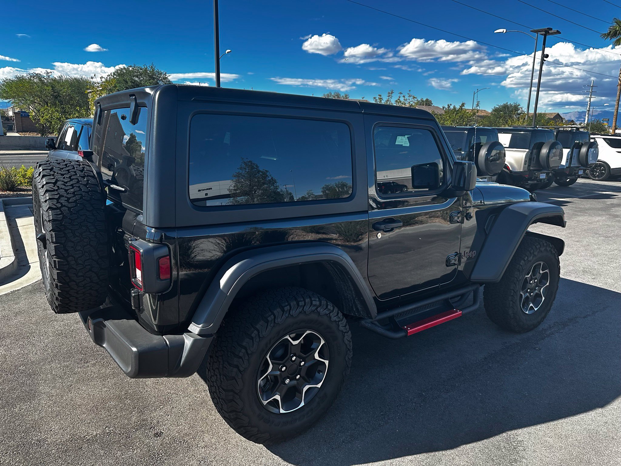 Used 2023 Black Clearcoat Jeep Rubicon image 3