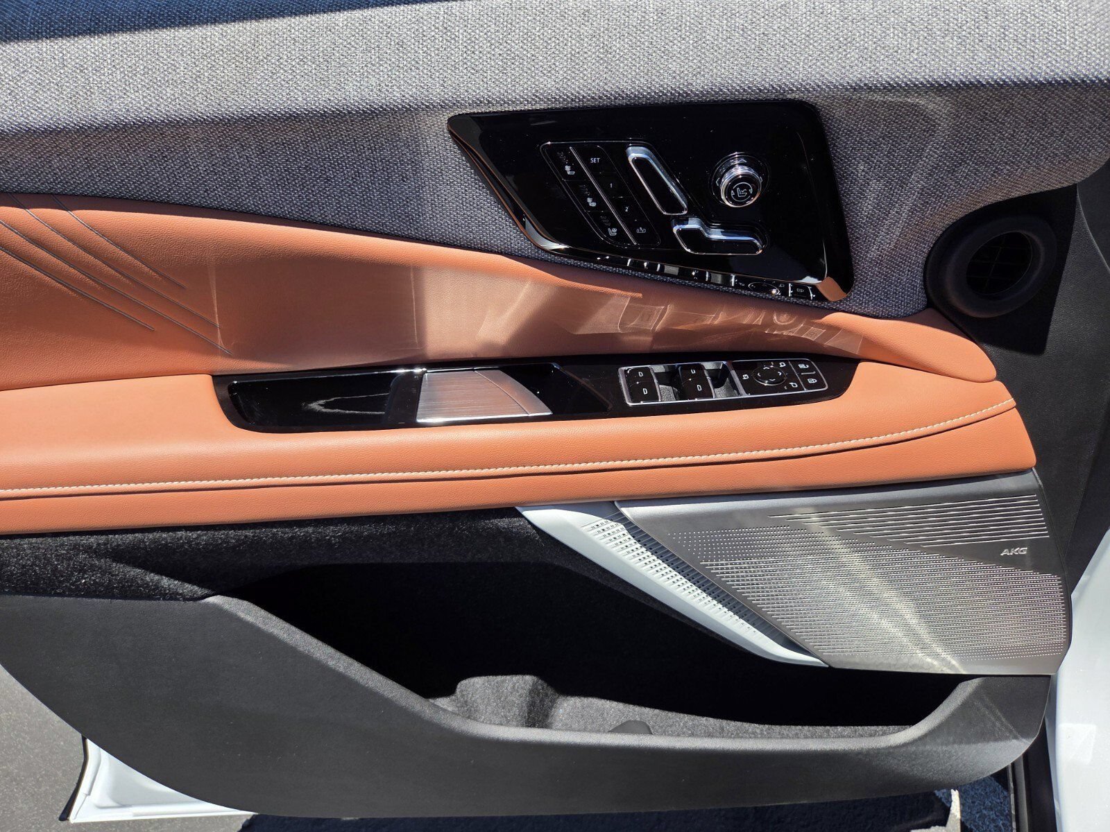 2026 Cadillac OPTIQ Premium Sport - Photo 18