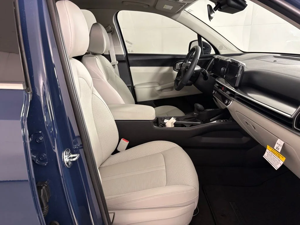 New 2026 Black Kia S image 45