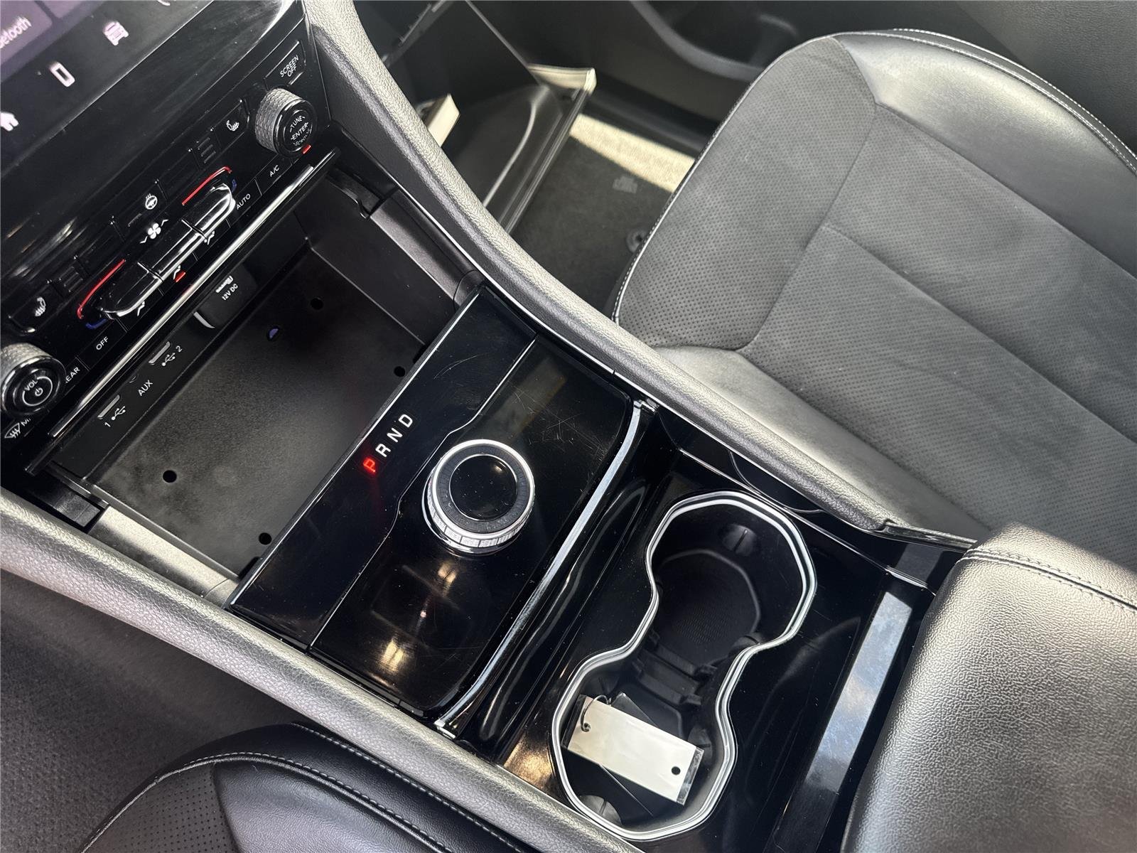 Used 2023 Bright White Clearcoat Jeep Altitude image 28