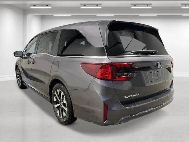 New 2026 Modern Steel Metallic Honda EX-L image 3